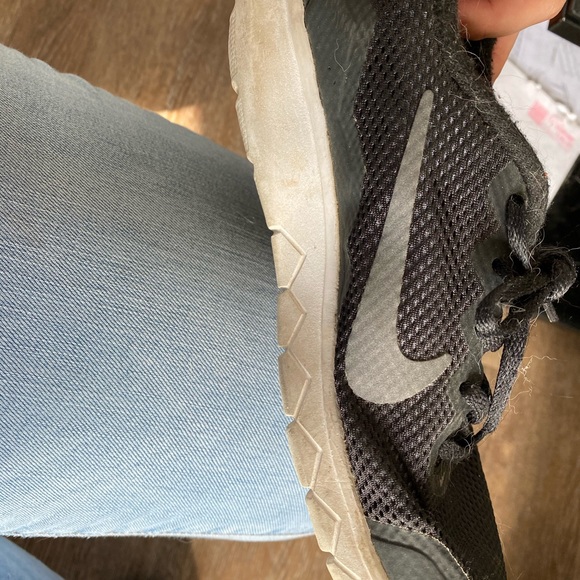 Furniture - Picture 7 of 7